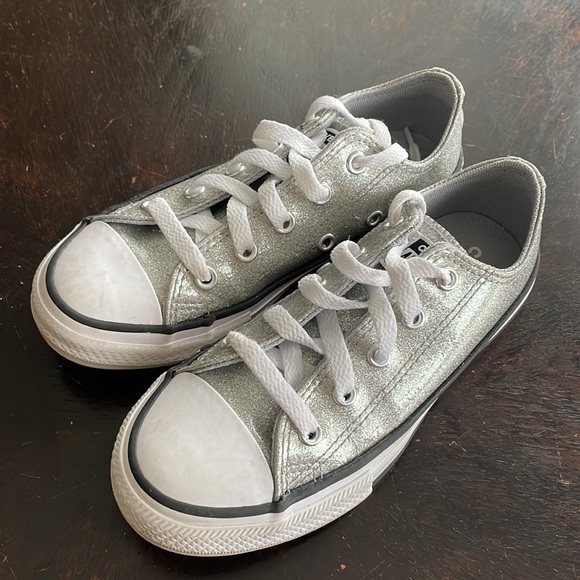Sparkly Converse - Picture 6 of 8